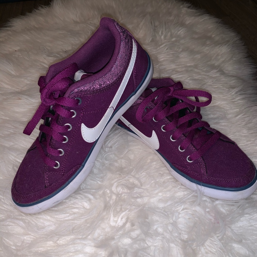 Nike purple sneakers